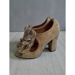 MISS ALBRIGHT Beige Tan Leather Ruffle Peeptoe Spectator Heels Size 7